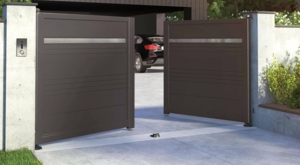 GAMME Révélation
Votre portail alu à personnaliser.
Barreaux design, tôles, verre.
Des centaines de variantes.